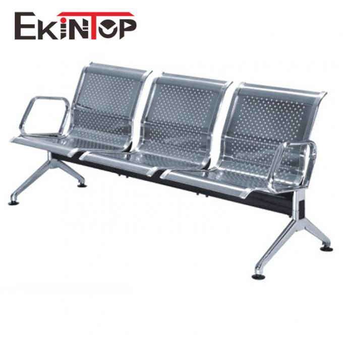 控室の家具