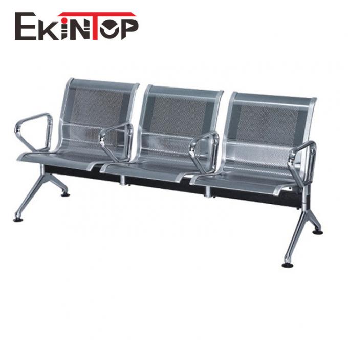 控室の家具